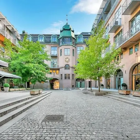 Koselig I Sentrum Av Med Byutsikt!