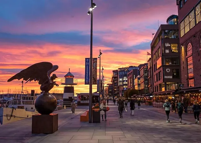 Koselig I Sentrum Av Med Byutsikt! *