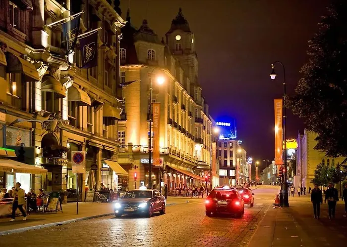 Koselig I Sentrum Av Med Byutsikt!