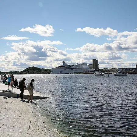 Koselig I Sentrum Av Med Byutsikt! Appartement